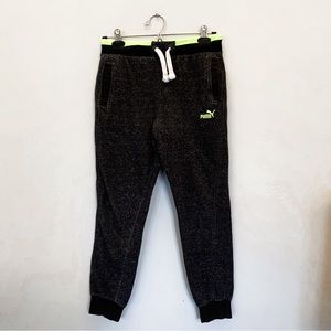 Puma • Joggers